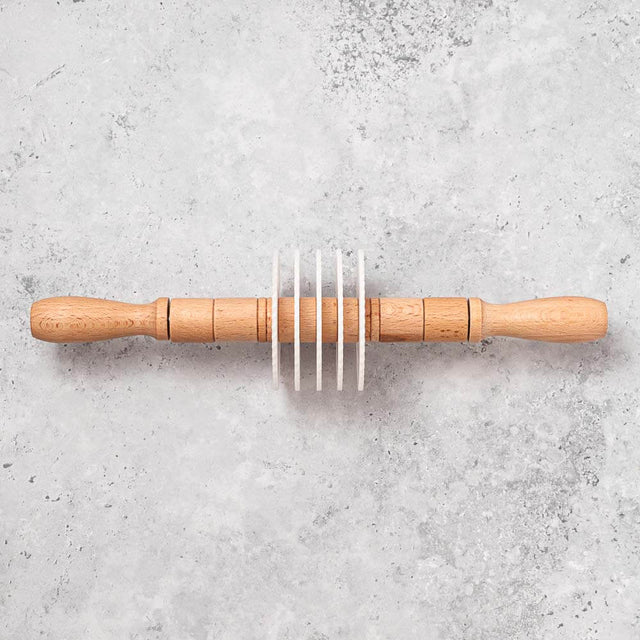 Adjustable Five Wheel Zigzag / Fluted Edge Rolling Pin Pasta or Pastry Cutter with Plastic Blades