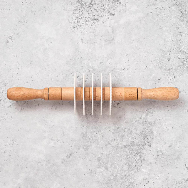 Adjustable Five Wheel Zigzag / Fluted Edge Rolling Pin Pasta or Pastry Cutter with Plastic Blades