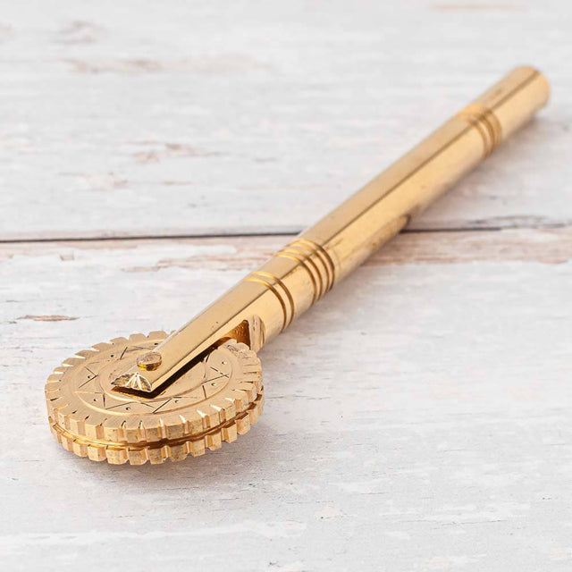 Decorating No.1 Sardinian Pasta & Pastry Embellishing Brass Wheel