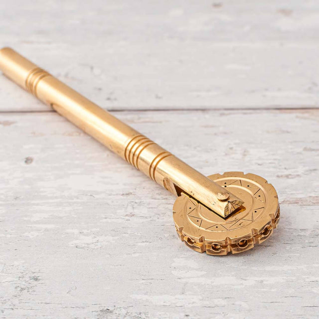Decorating No.7 Sardinian Pasta & Pastry Embellishing Brass Wheel