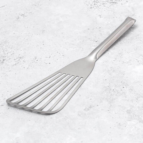 Fryer flipper frying spatula with slots