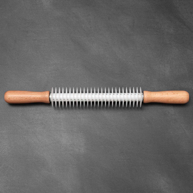Straight Edge Spaghetti Rolling Pin with Plastic Blades - Thickness of Pasta Strips 0.5cm