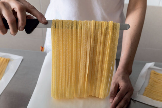 Antica Pasta di Campofilone Black Squid Ink Dried Egg Pasta Fettuccine al Nero di Seppia 250g