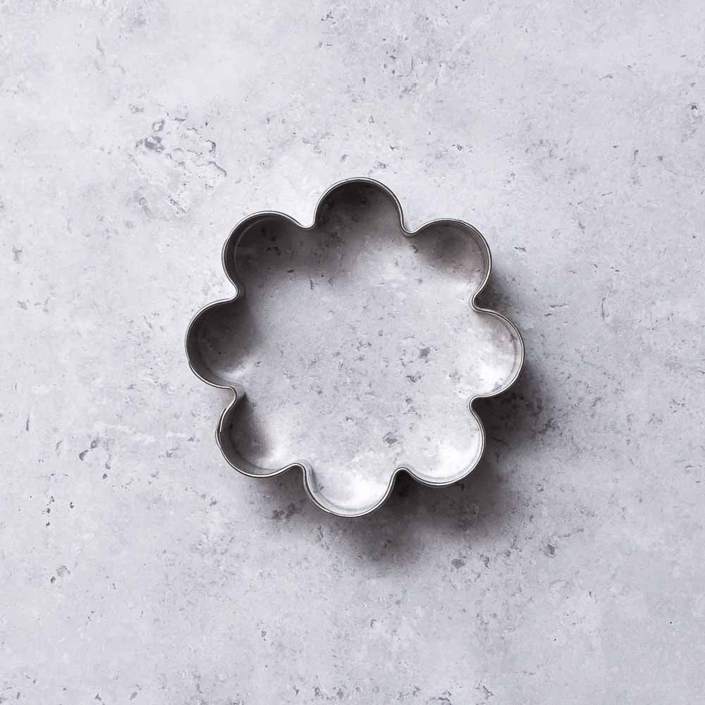 Eight-Petalled Flower Cookie / Biscuit Cutter 8cm