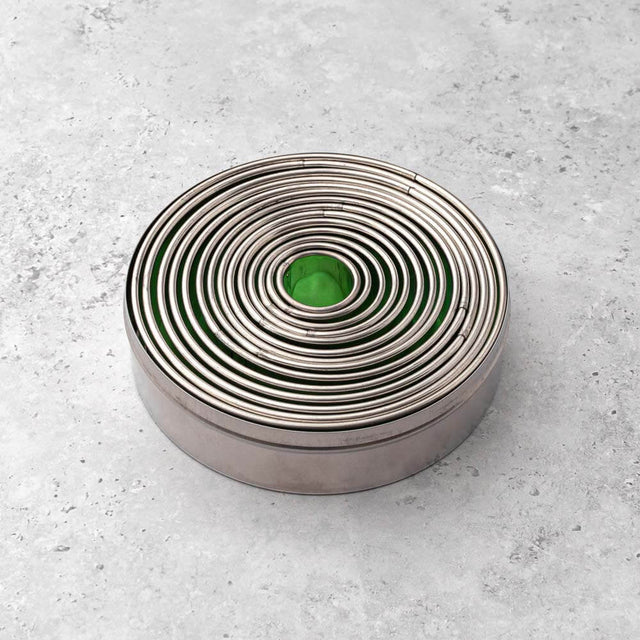 (Imperfect) Round Cookie / Pastry / Pasta Cutter Set of 14 Graduated Circles