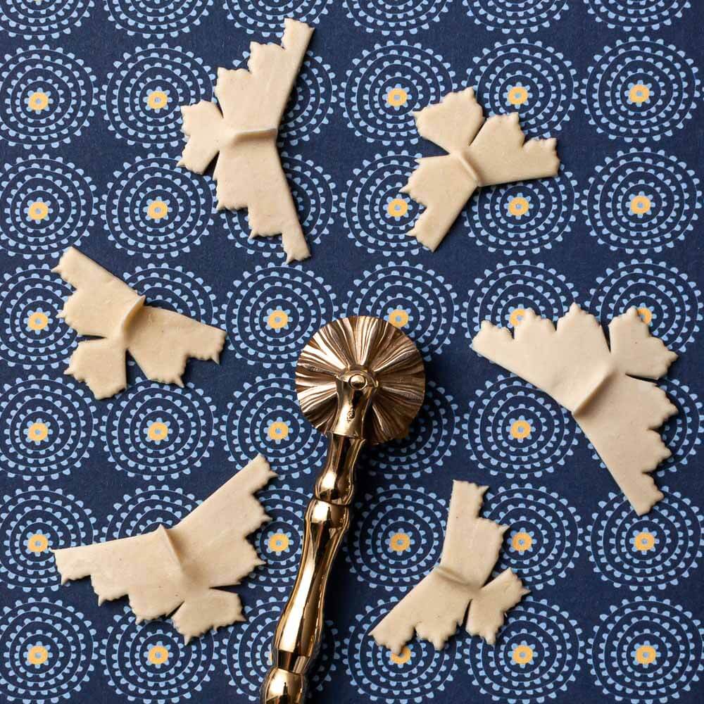 No.100 Sardinian Pasta & Pastry Brass Wheel Cutter