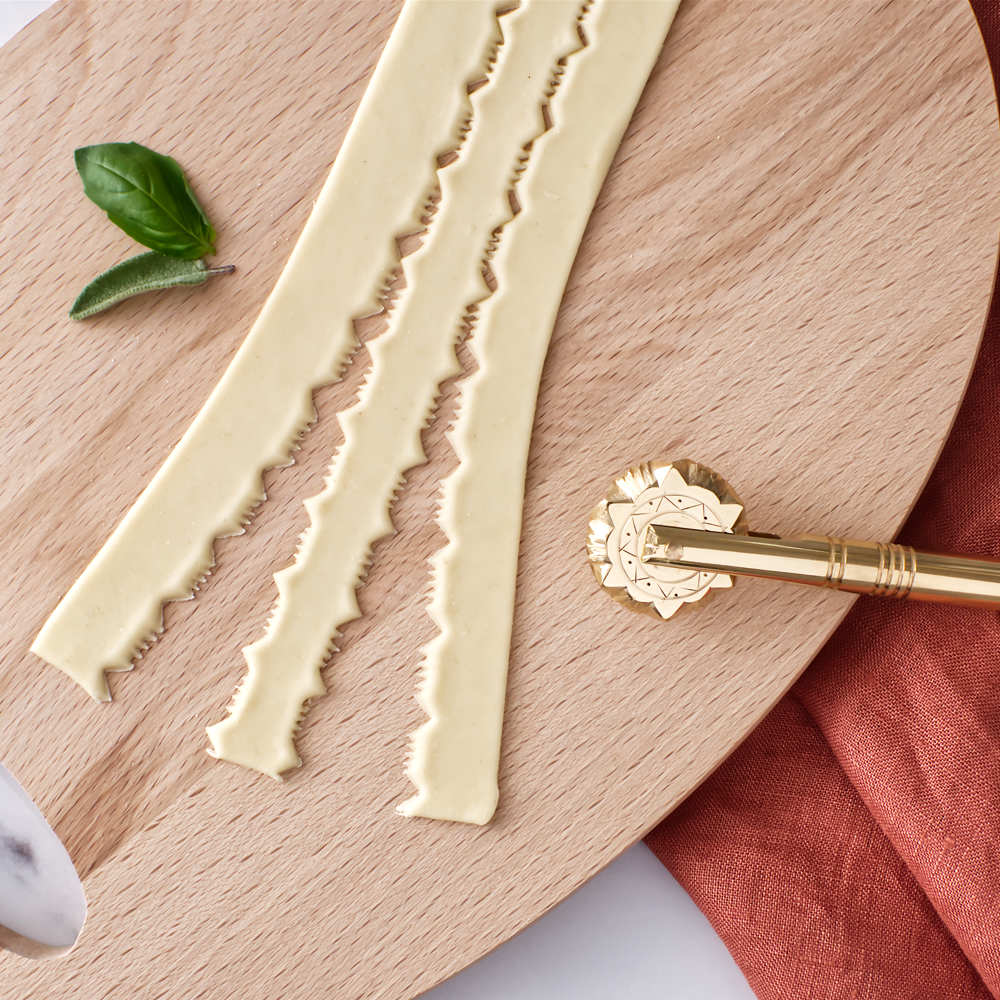 No.8 Sardinian Pasta & Pastry Brass Wheel Cutter