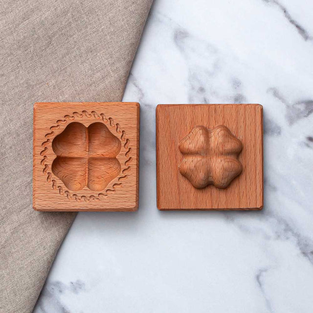 Wooden Single Ravioli 'Four Leaf Clover' Pasta Mould with tamper