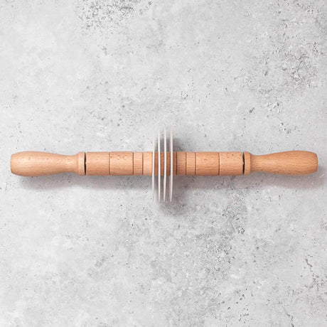 Adjustable Five Wheel Straight Edge Pasta or Pastry Rolling Pin Cutter with Plastic Blades