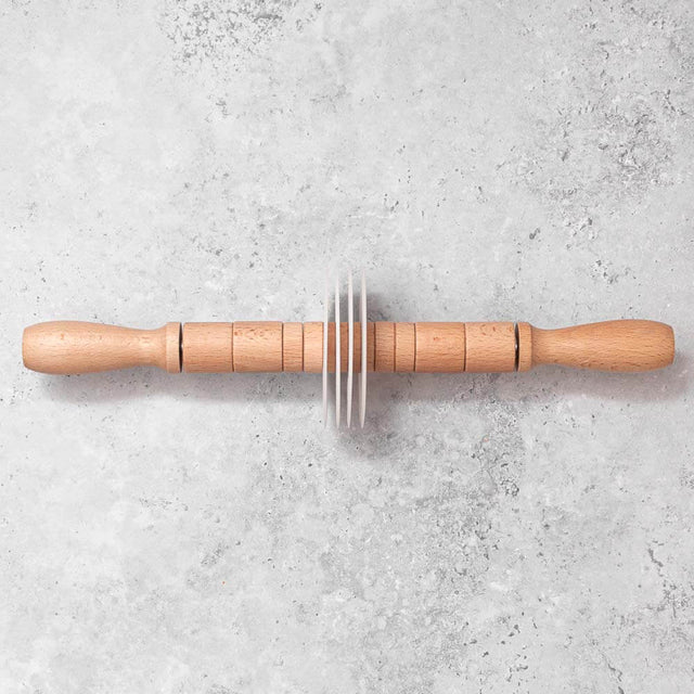 Adjustable Five Wheel Straight Edge Pasta or Pastry Rolling Pin Cutter with Plastic Blades