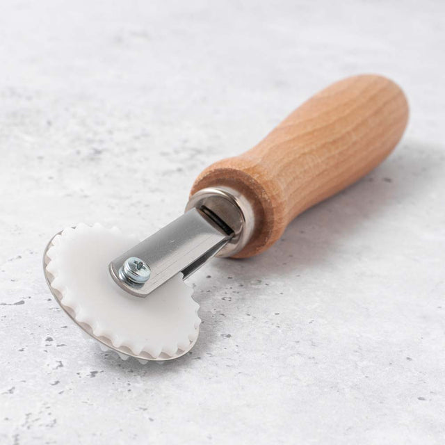 Cutting & Sealing Pastry Wheel 4mm