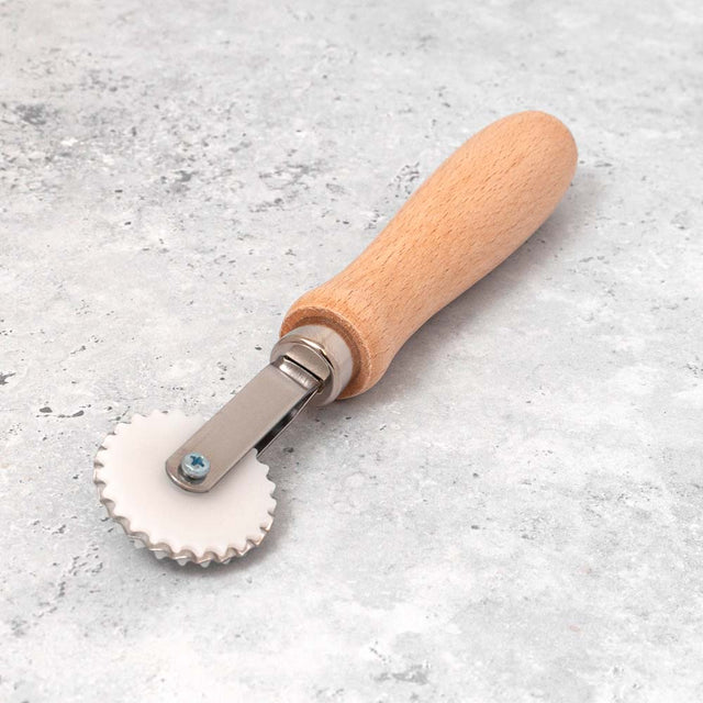 Cutting & Sealing Pastry Wheel 4mm
