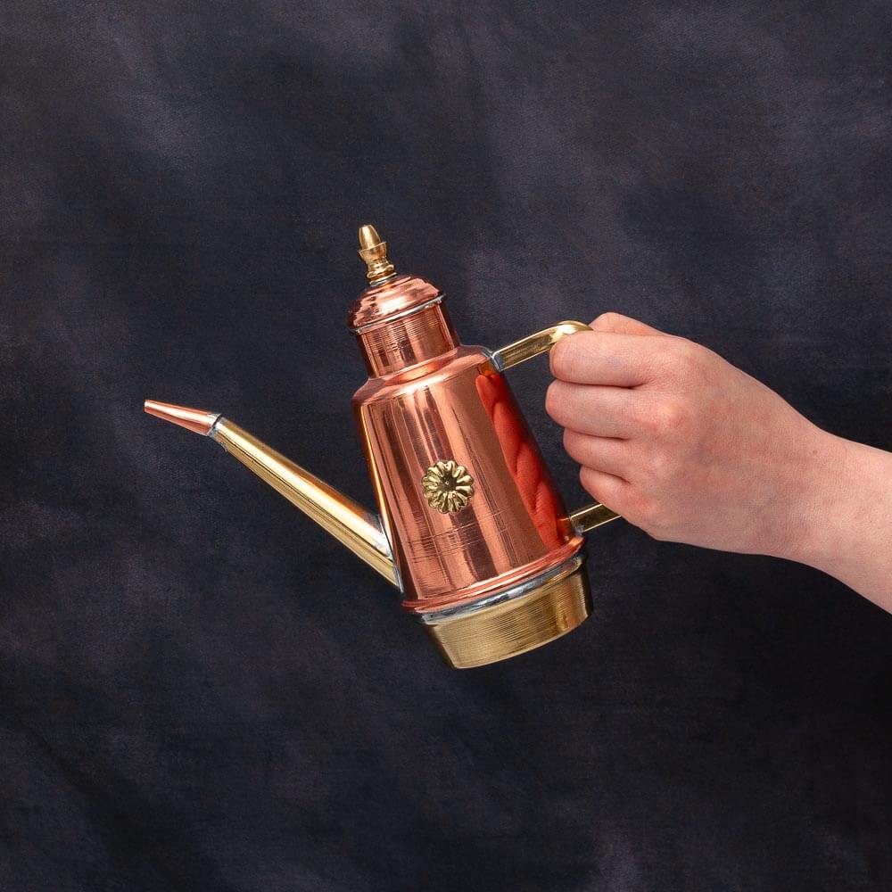 Neapolitan 'Oliera' Oil Can Cruet in Copper & Brass – Italian