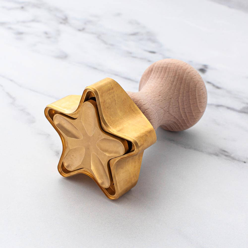 Professional Brass 'Stella' Star Ravioli Stamp Cutter – Italian Cookshop