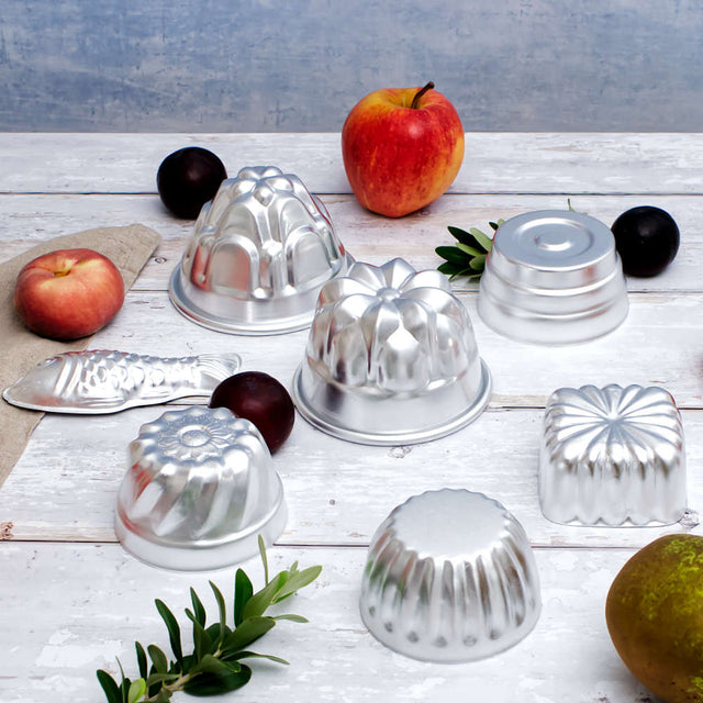 Mini Aluminium Round Festooned Pudding / Jelly Mould 7cm